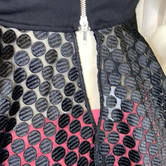 Sexy Nicholas Black Lace Flare Sleeveless Top - Picture 9 of 11